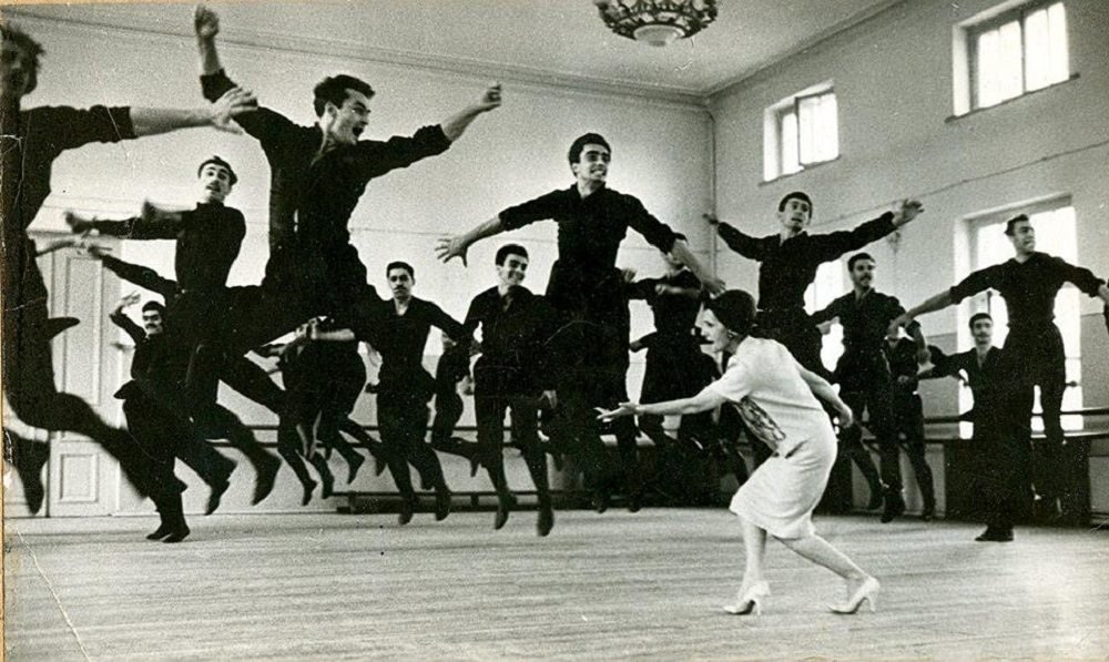 Unique footage from archive – Sukhishvili’s Nino Ramishvili performing Jeirani dance geotv.ge